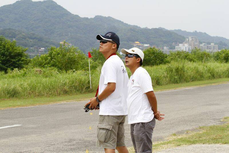 助手除了提醒下個動作之外,還有穩住選手心情的功能