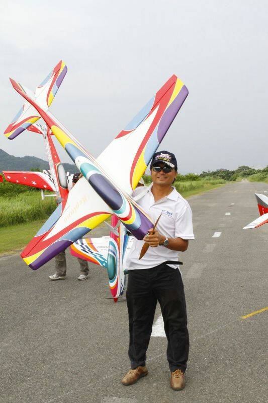 F3A專家組 岑本信 NAPTUNO 2米電機
