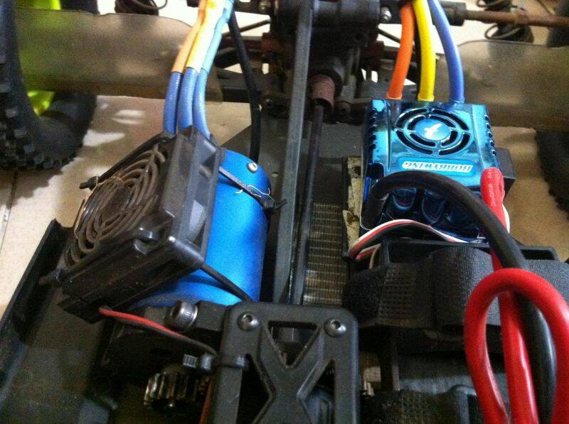 好盈150a+2250kv 買不到2個用 少玩