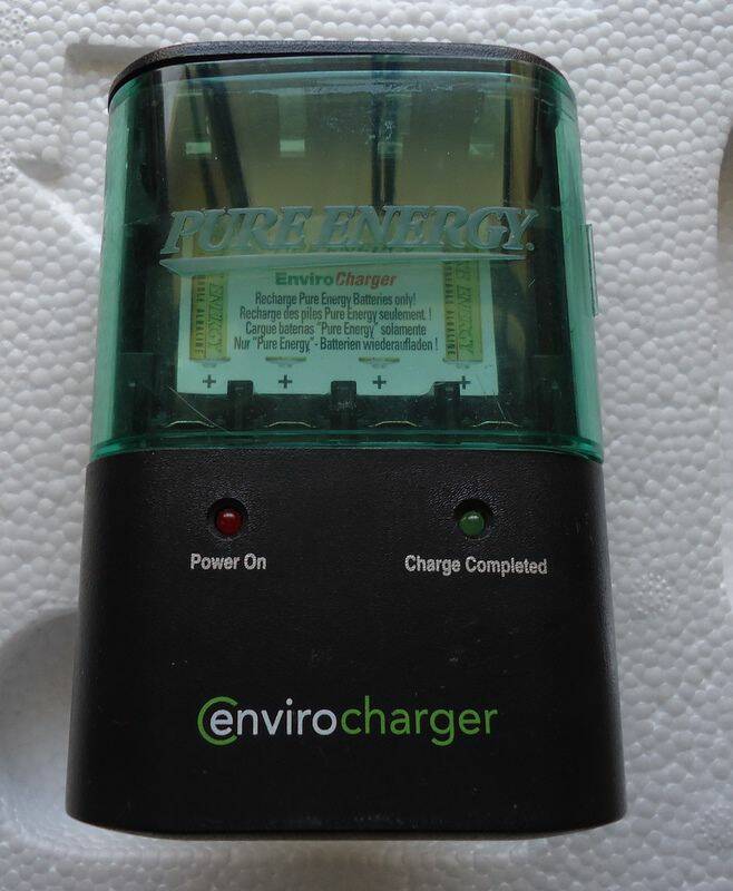 注意:只可使用於1.5V鹼性充電池 (3號&4號皆可使用) 輸出電壓1.7V 370 MA