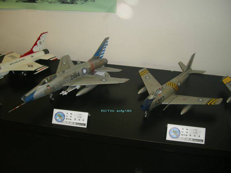 F-100A  F-86F