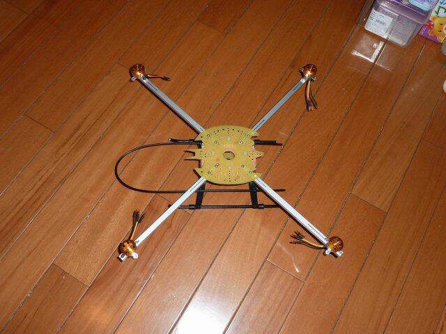 已完成四軸機架