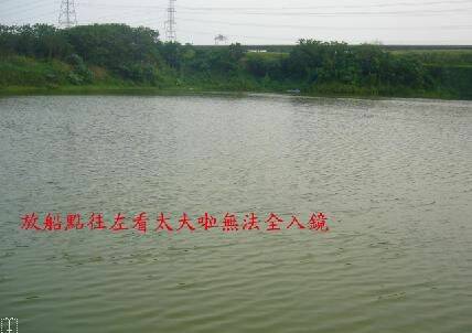 往左邊看.我沒拍到停車場.其實在右邊一點就是我說的停車場啦