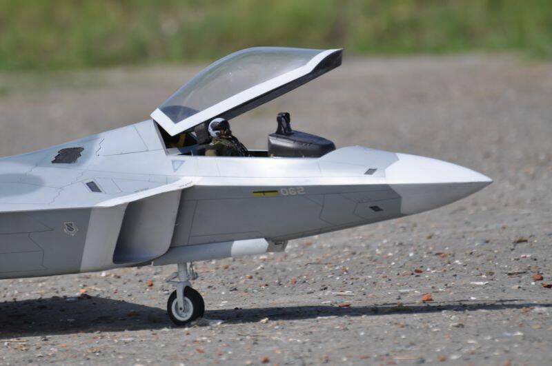 F22.種子教官.TONY..