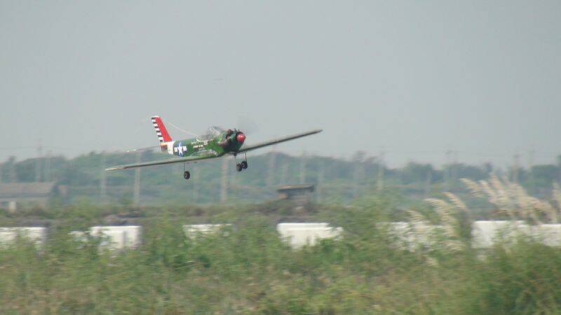 演習前由美軍P-39驅鳥先遣機出動維護空安