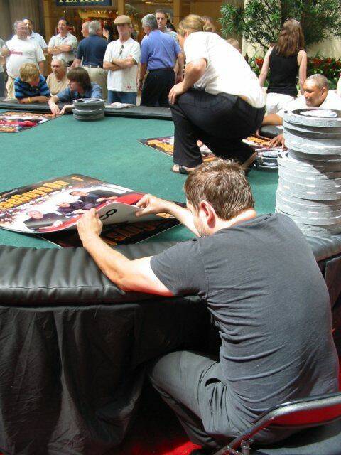 largepoker051uf.jpg