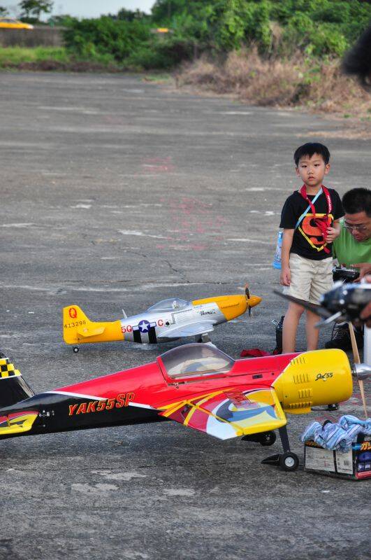 P51機艙可自動開關喔
