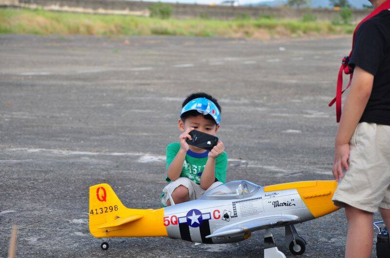 P51機艙可自動開關喔