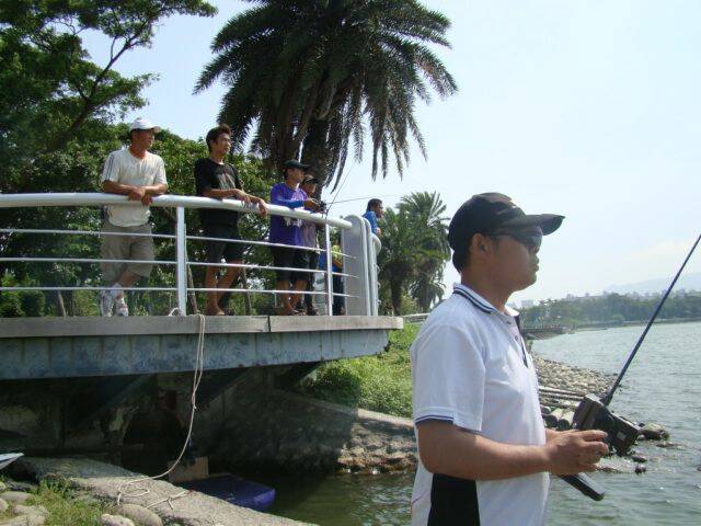 2011.9.11高雄蓮池潭玩船 047.jpg