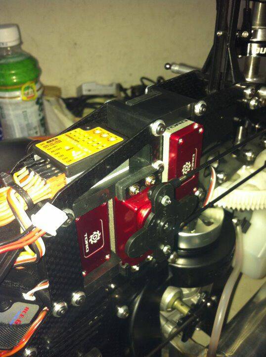 全機直接吃7.4鋰電