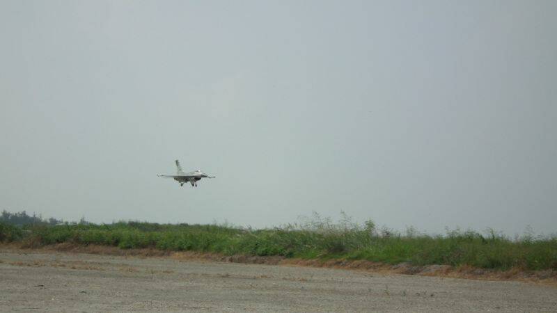 S0370132.JPG