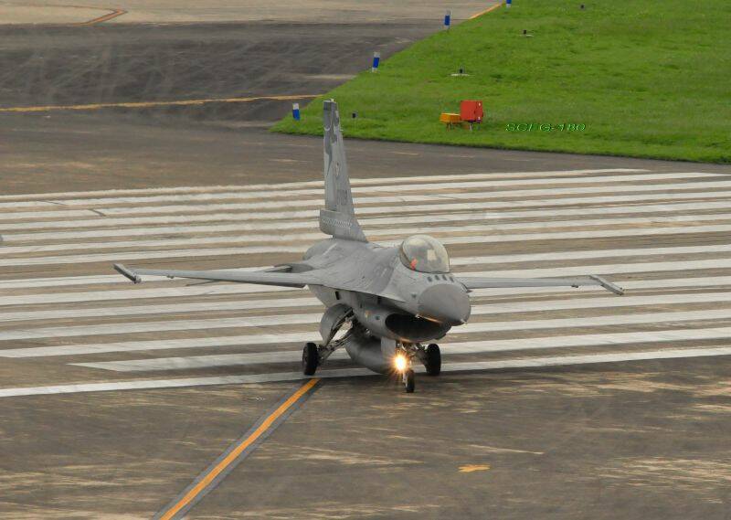 F-16A.jpg