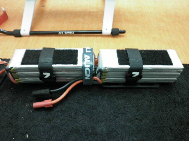 TANK3350mah45C電池x2電壓及內阻都漂亮