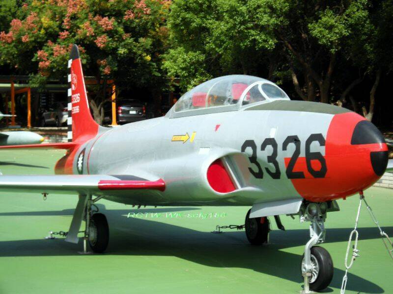 T-33射星式雙座教練機