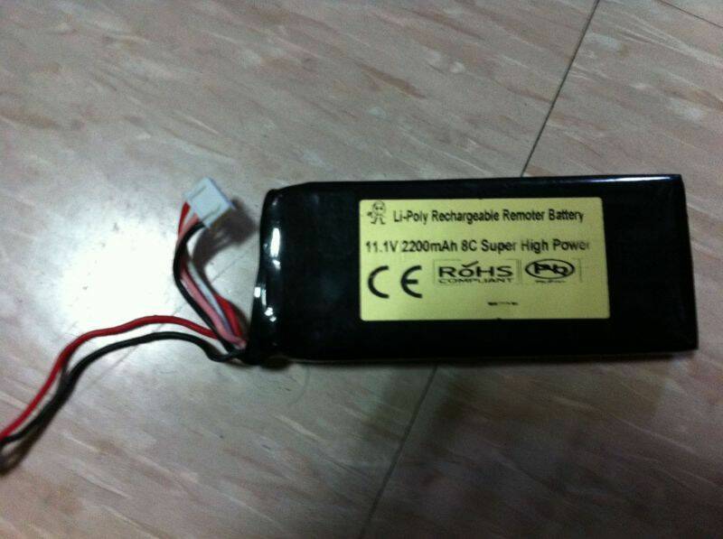 11.1V  8C  2200mAh  價格200充放電兩次