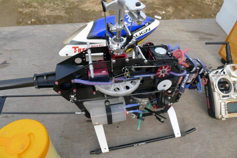 700N 裝上 JR 三軸 Gyro