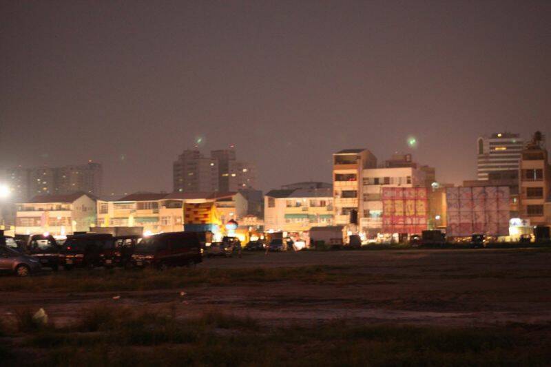 回家前還可以逛個夜市^0^