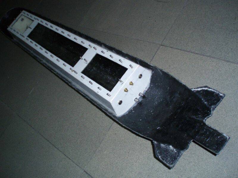 内舱粘合2.JPG