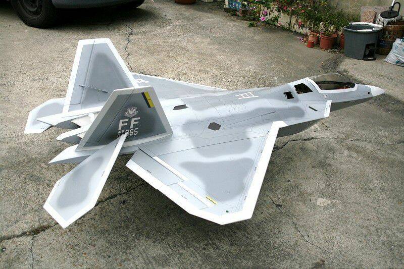彰航第3架`編號065猛禽戰機將會有更加精彩的AIR SHOW演出！金期待