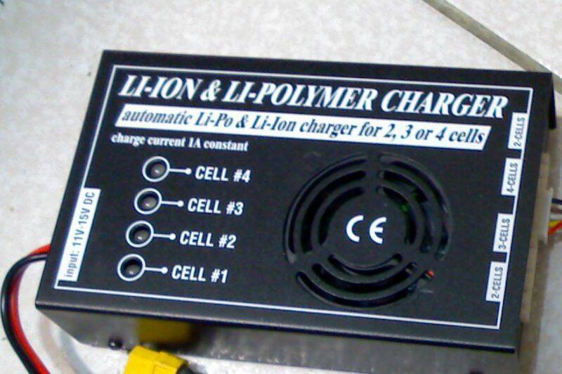 4cell_charger.jpg