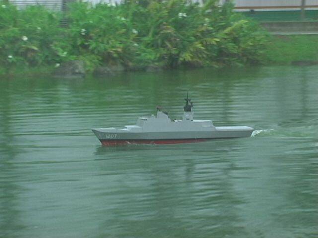 點頭破浪