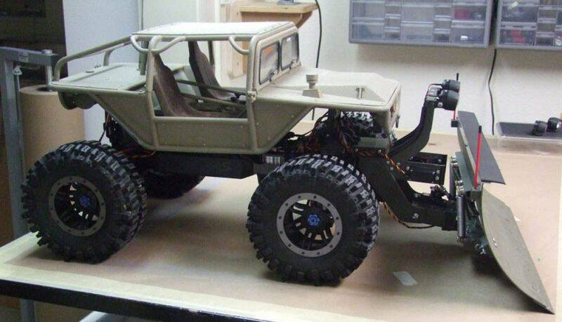 Traxxas Summit-Scorpion-snowplow 2.jpg