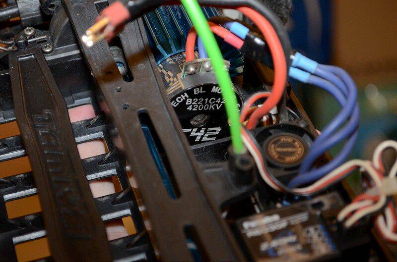 Novatech 4200kv(含電變＋設定卡）