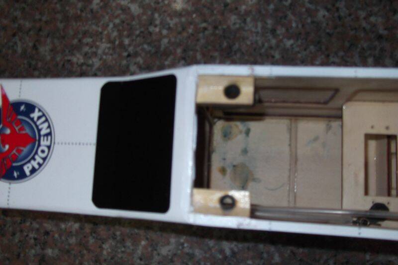 DOMINO 46 010.jpg