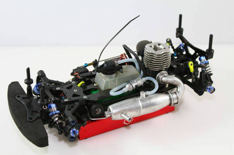 KYOSHO V-ONE RRR 4WD房車