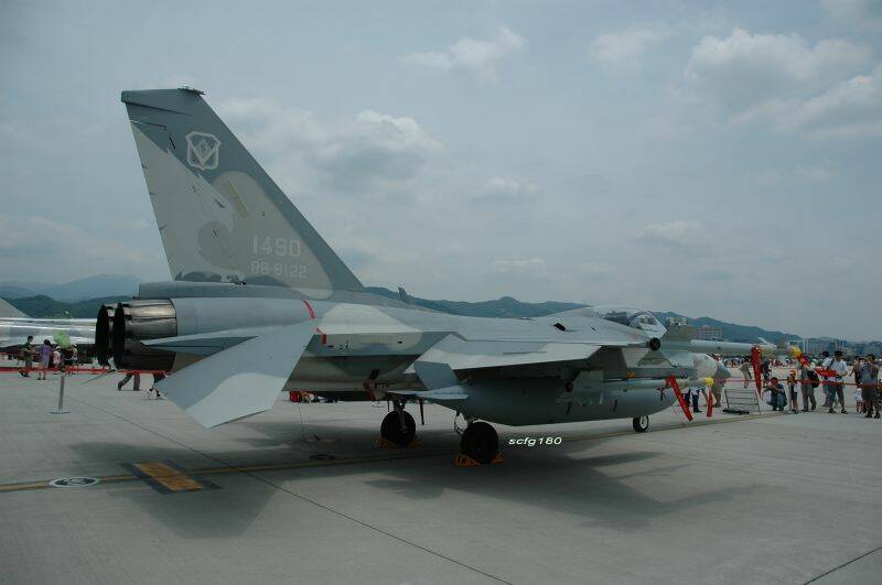 IDF-13.jpg