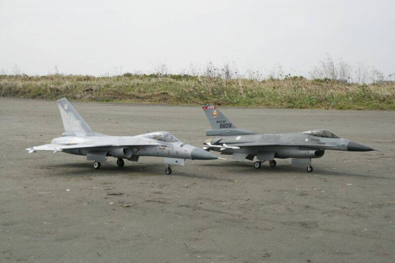 中華民國空軍IDF和F-16互相較勁