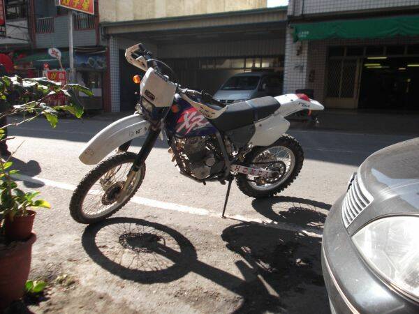 XR-250 002.jpg