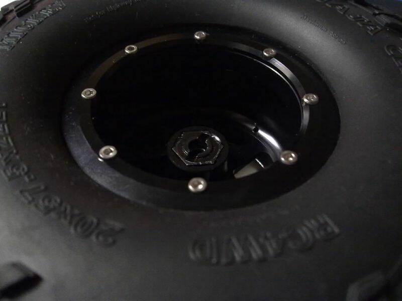 rc4wd的框 六角輪座是貼平
