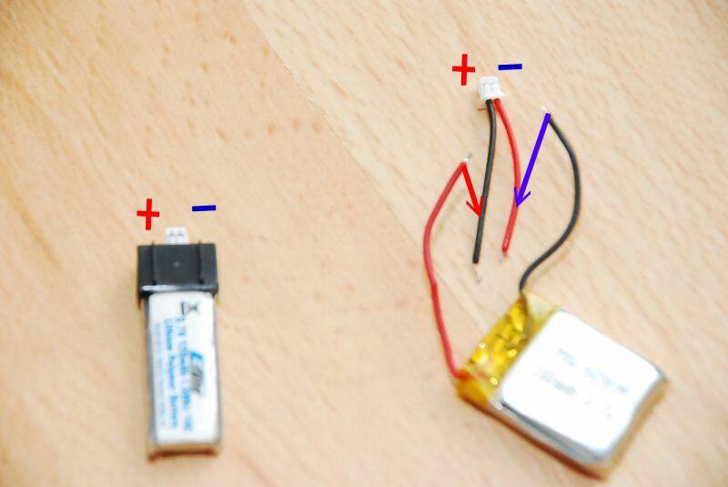 應該要以電池正負為主對吧?