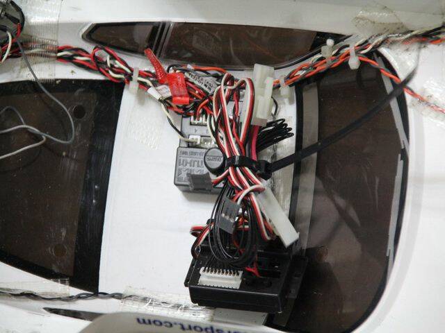 車殼有燈,請自行研究裝配
