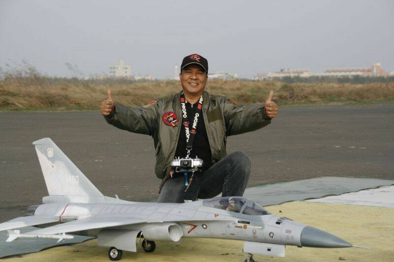 小伍教官掛彈試飛是合乎試飛程序技令要求滴