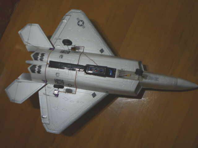 F22-1.jpg