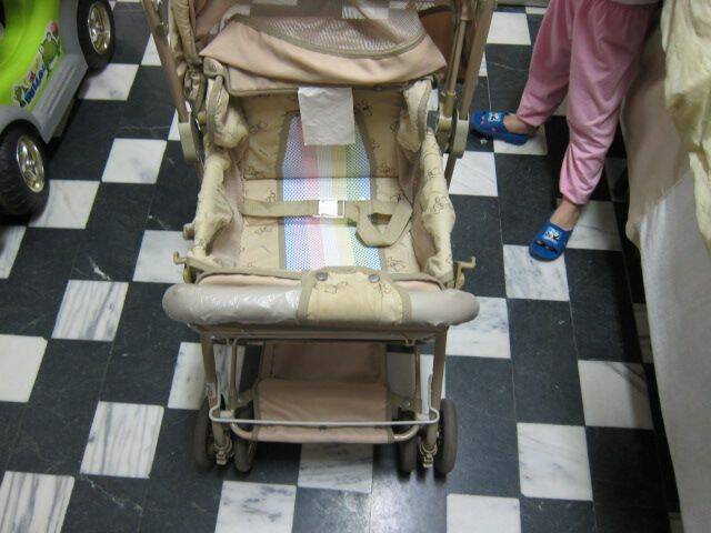 多功能嬰幼兒車2.JPG