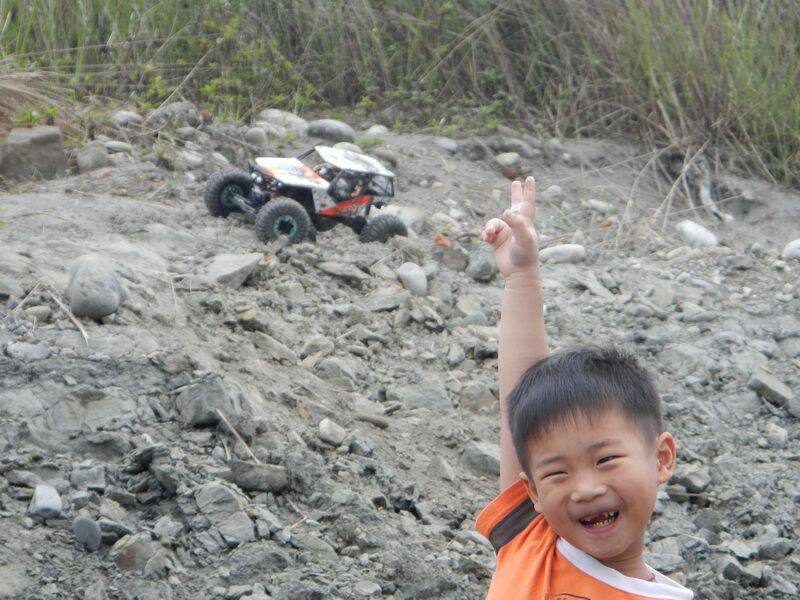 耍寶小子又來了~~好爽阿