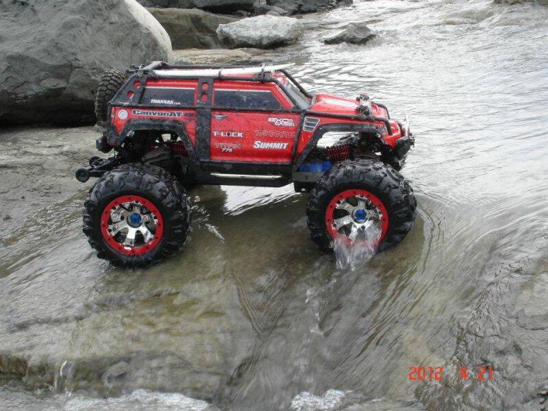 560614_343128775747251_100001503931516_920334_2140327928_n[1].jpg