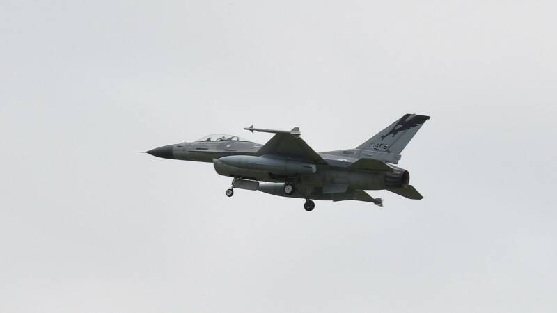 F16-5.jpg