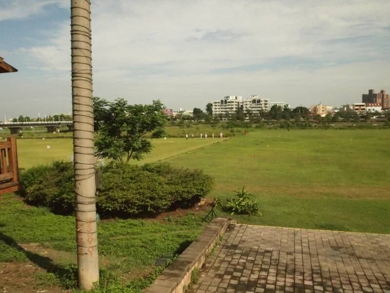 軍輝橋飛場
