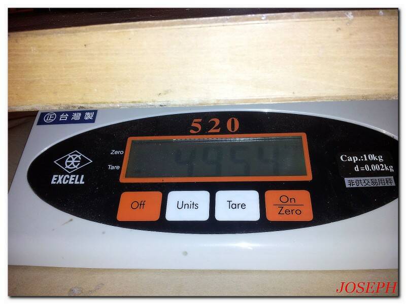 還沒裝接收電池的重量...預計裝550mma重量32克