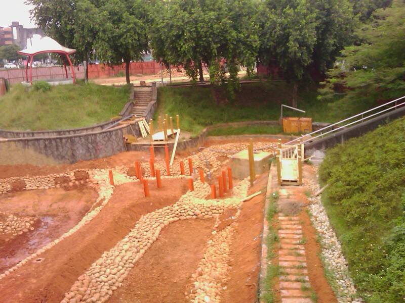 005.jpg