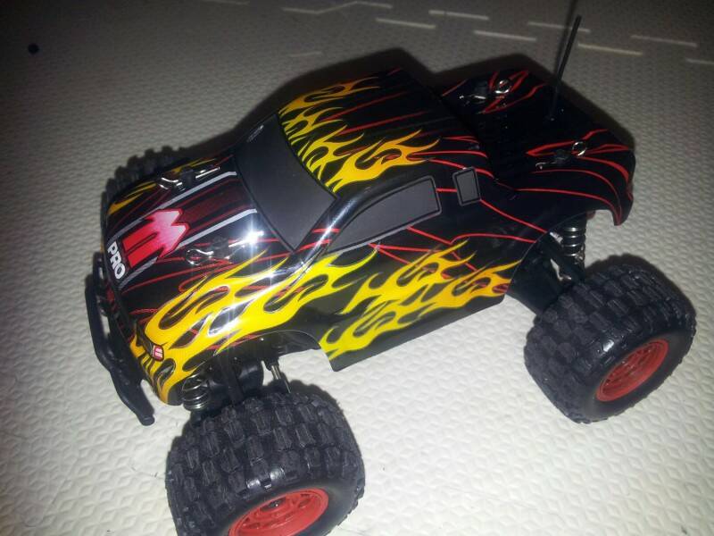 完成了 合上車殼 OK!! 裡面還很大空間可以放電池!!