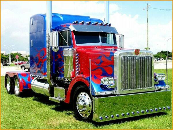 real-peterbilt-optimus-prime.jpg