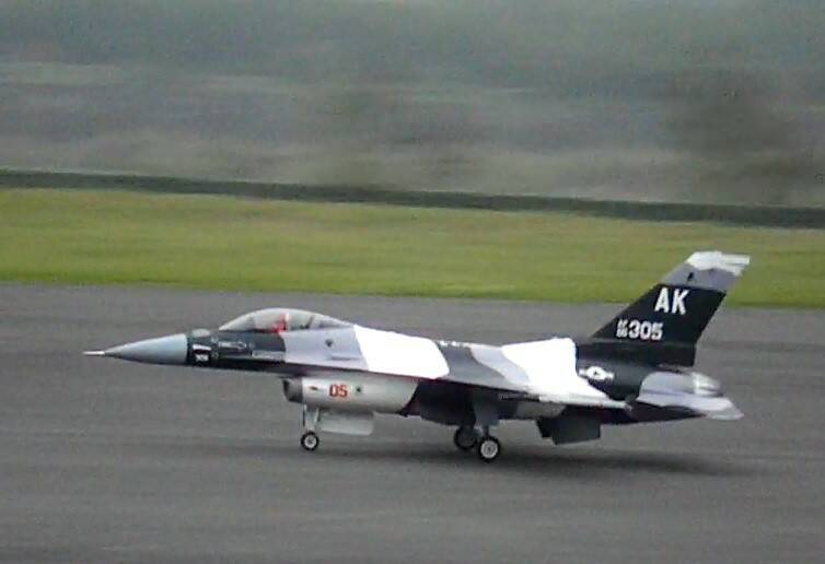 f16-2.jpg