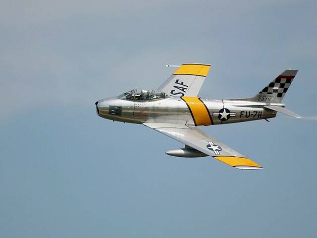 f-86-sabre.jpg