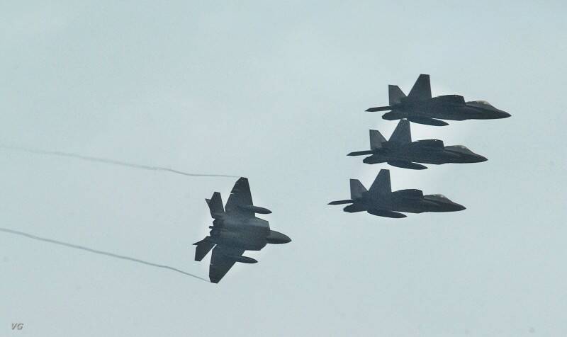 f-22-guam-1.jpg
