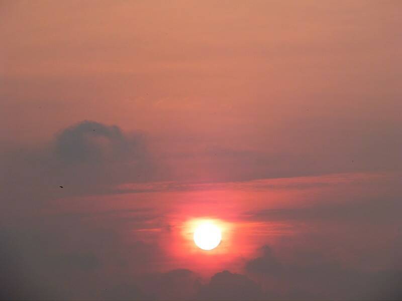 今天夕陽很漂亮，順便PO一下~